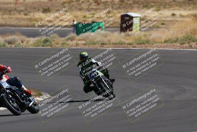 media/Apr-19-2025-AHRMA (Sat) [[3d98ca3309]]/Race/Group 8/Turn 4 part 2/